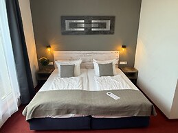 Hotel Aviva