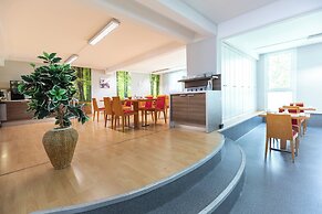 Hotel Aviva