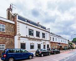 Dockside Hotel
