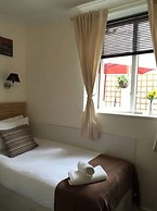 Dockside Hotel