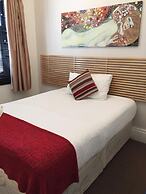Dockside Hotel