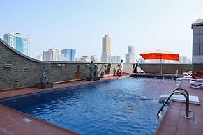 Royal Grand Suite Hotel