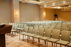 Grand Hotel Vilnius, Curio Collection by Hilton
