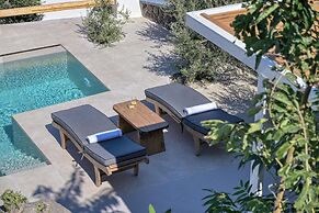 Splendour Hotel and Suites