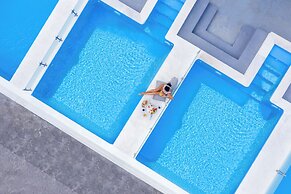 Splendour Hotel and Suites