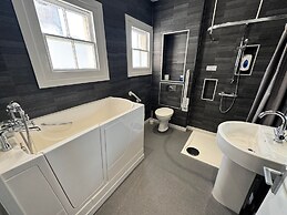 The Jubilee Hotel West- with Spa Facilities