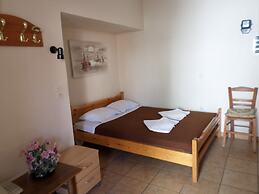 Tina Economy Hotel