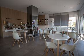Theofilos City Hotel