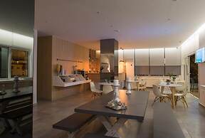 Theofilos City Hotel
