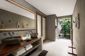Blue Karma Dijiwa Seminyak