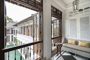 The Colony Hotel