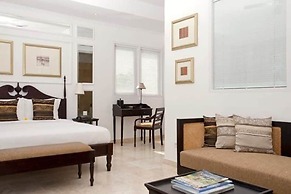 The Colony Hotel