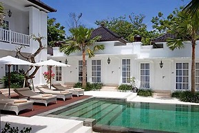 The Colony Hotel