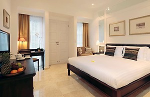 The Colony Hotel