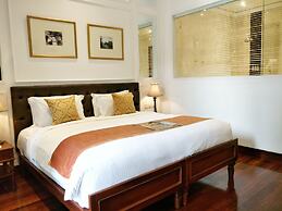 The Colony Hotel