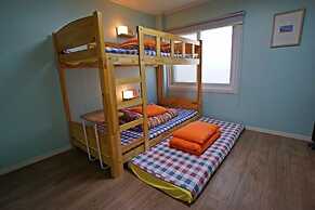 710 Guest house Yellow