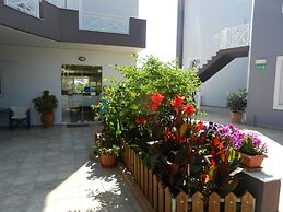 Hotel Athena