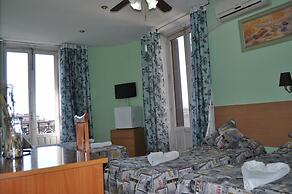 Hostal Estela