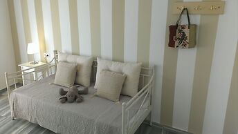 Cyclades Hotel