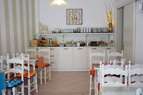 Cyclades Hotel