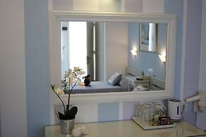 Cyclades Hotel