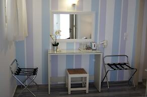Cyclades Hotel