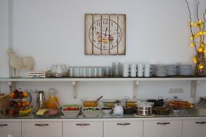 Cyclades Hotel