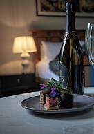 Islington Hotel