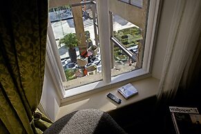 Islington Hotel
