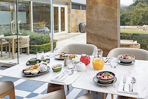 Islington Hotel