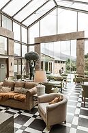 Islington Hotel