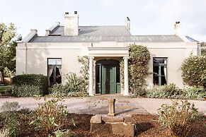 Islington Hotel