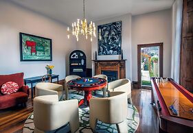Islington Hotel