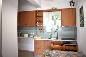 Kostas Apartments & Studios
