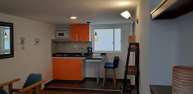 100 Wonderful House