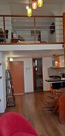 100 Wonderful House