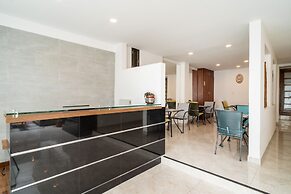 100 Wonderful House