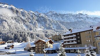 Hotel Schönegg Wengen