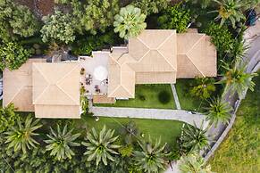 Villa Phoenix Apartments & Studios