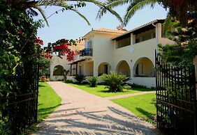 Villa Phoenix Apartments & Studios
