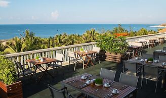 The Cliff Resort & Residences