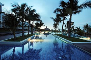 The Cliff Resort & Residences