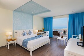 The Cliff Resort & Residences