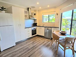 Noosa River Retreat