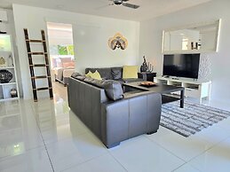 Noosa River Retreat