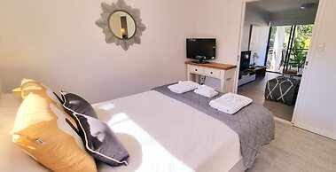 Noosa River Retreat