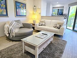 Noosa River Retreat