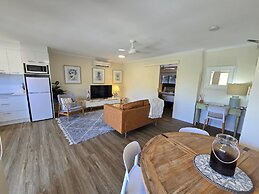Noosa River Retreat