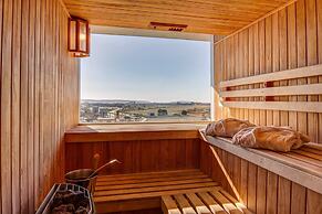 Wyndham Concepcion Pettra