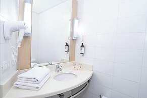 ibis Medellin